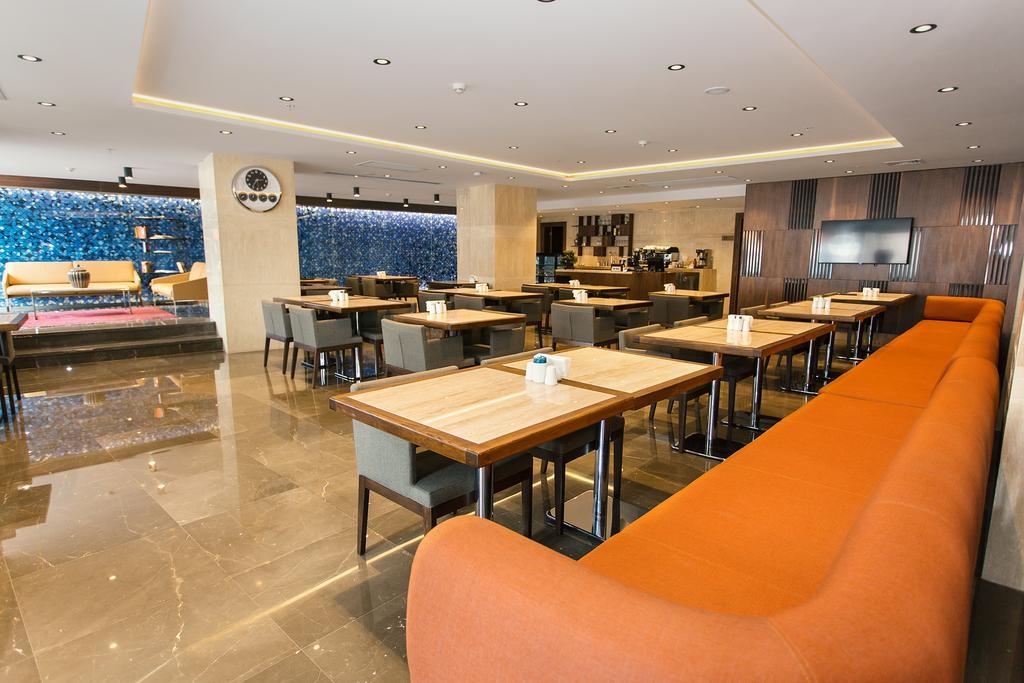 גבזה Fesa Business Hotel מראה חיצוני תמונה