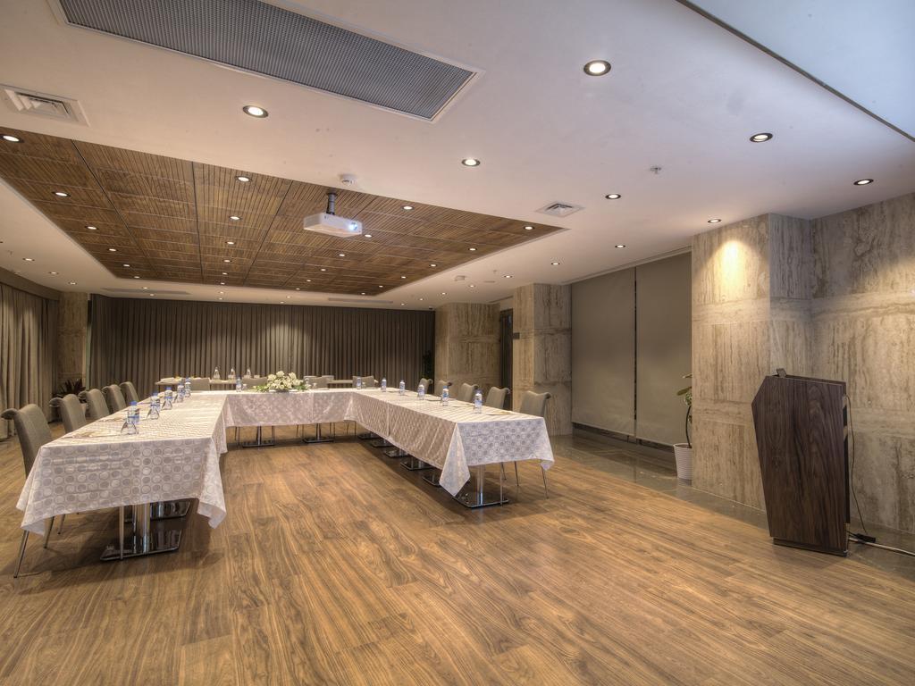 גבזה Fesa Business Hotel מראה חיצוני תמונה