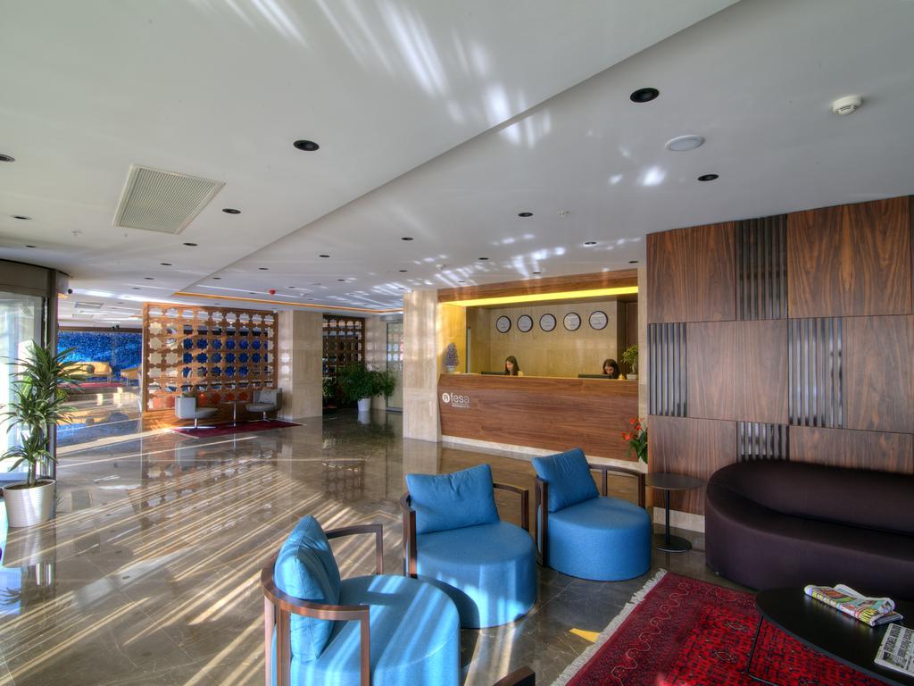 גבזה Fesa Business Hotel מראה חיצוני תמונה