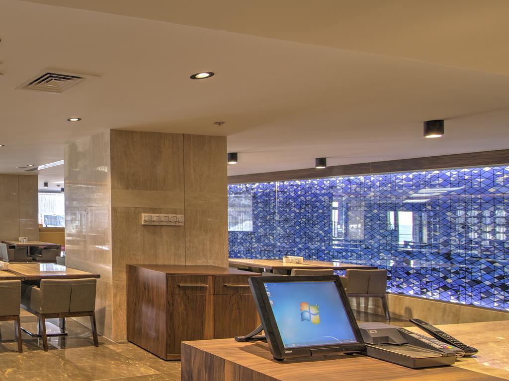 גבזה Fesa Business Hotel מראה חיצוני תמונה