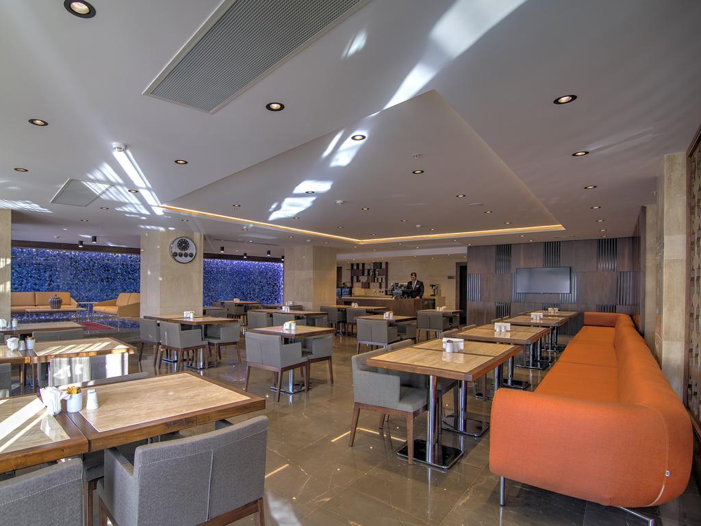 גבזה Fesa Business Hotel מראה חיצוני תמונה